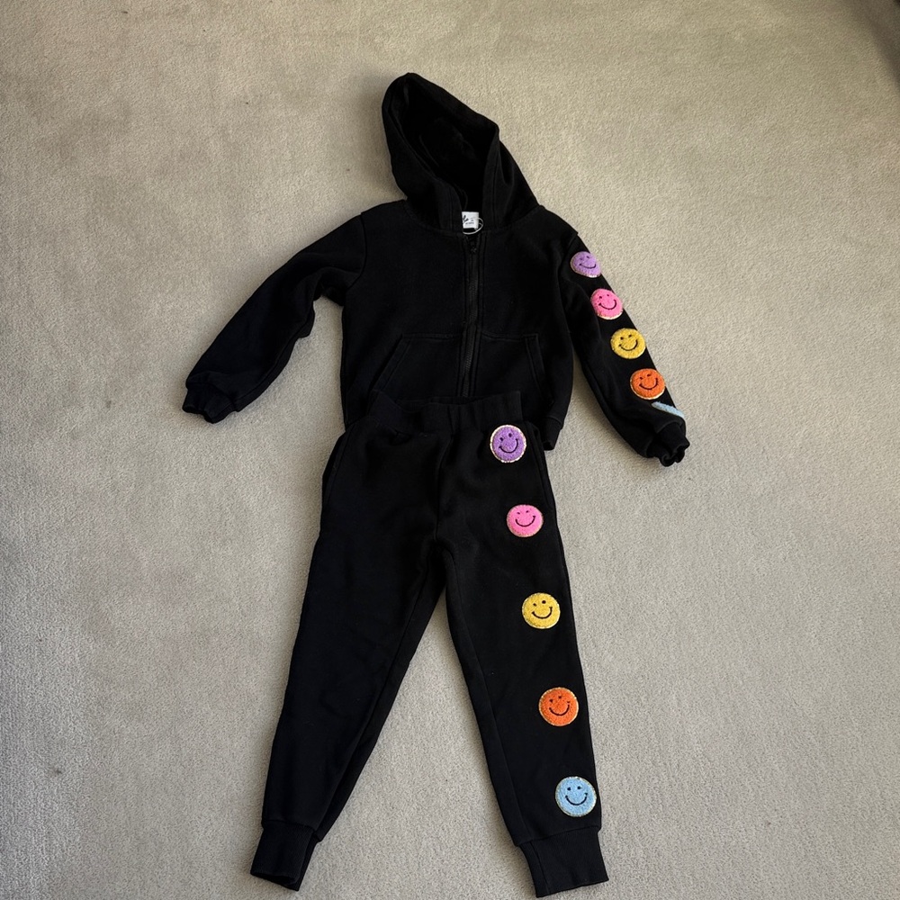 Lola + The Boys Rainbow Cozy Emoji Set - size 6